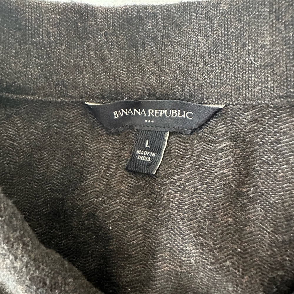 Banana Republic button down for men. - Picture 4 of 5